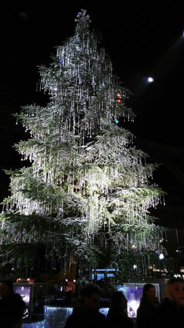 Albero Di Natale Zurigo.Mercatini Di Natale 2020 Di Zurigo Date E Eventi Aggiornati