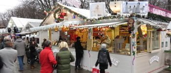 Mercatini di Natale Parigi sugli Champs Elysees Mercatini di Natale Parigi sugli Champs Elysees