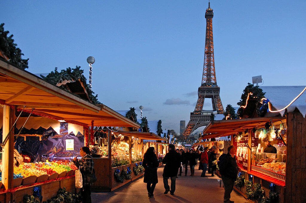 I mercatini di Natale di Parigi visti dal Trocadero