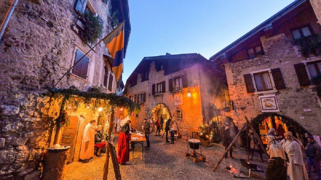 La Natività nel borgo medievale di Tenno