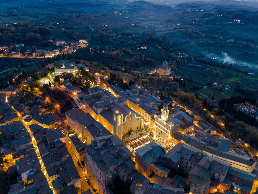 vista aerea del natale a montepulciano