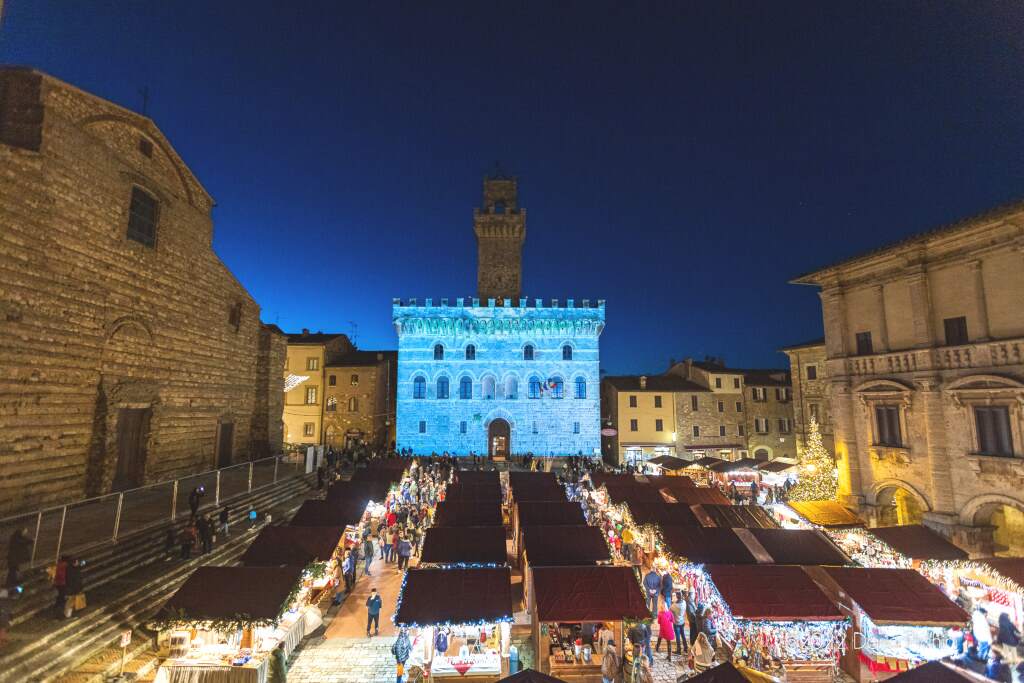 centro storico di Montepulciano con i mercatini di Natale